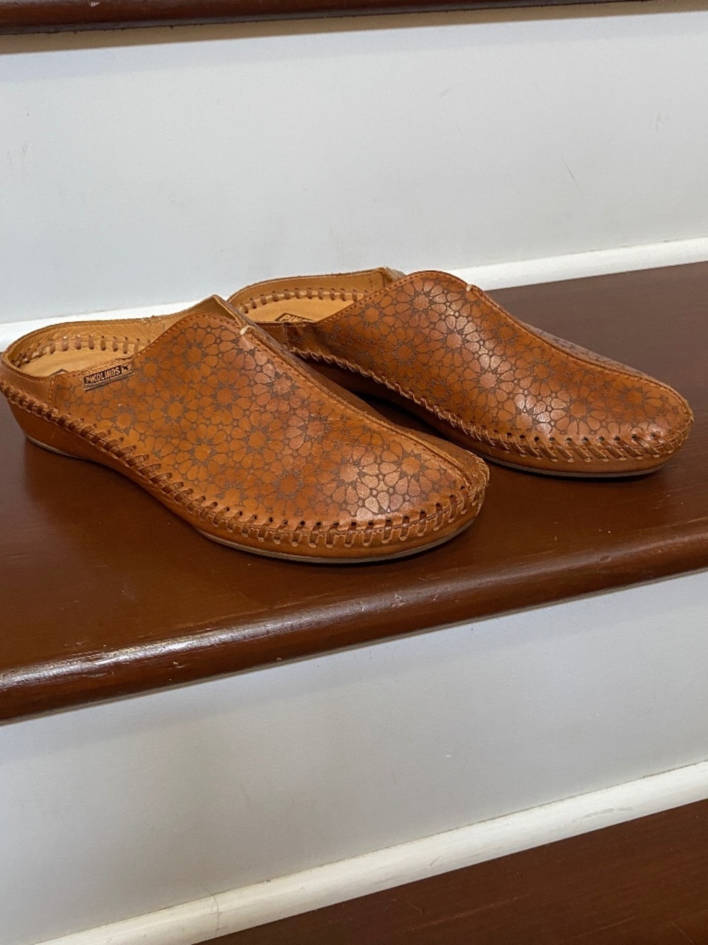 Pikolinos Leather Clogs Denia Floral Design in Brandy Size 37 (US 7)